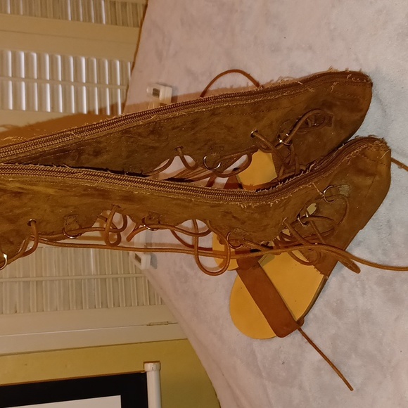 Forever 21 suede lace up gladiator sandals color camel size - Picture 3 of 3